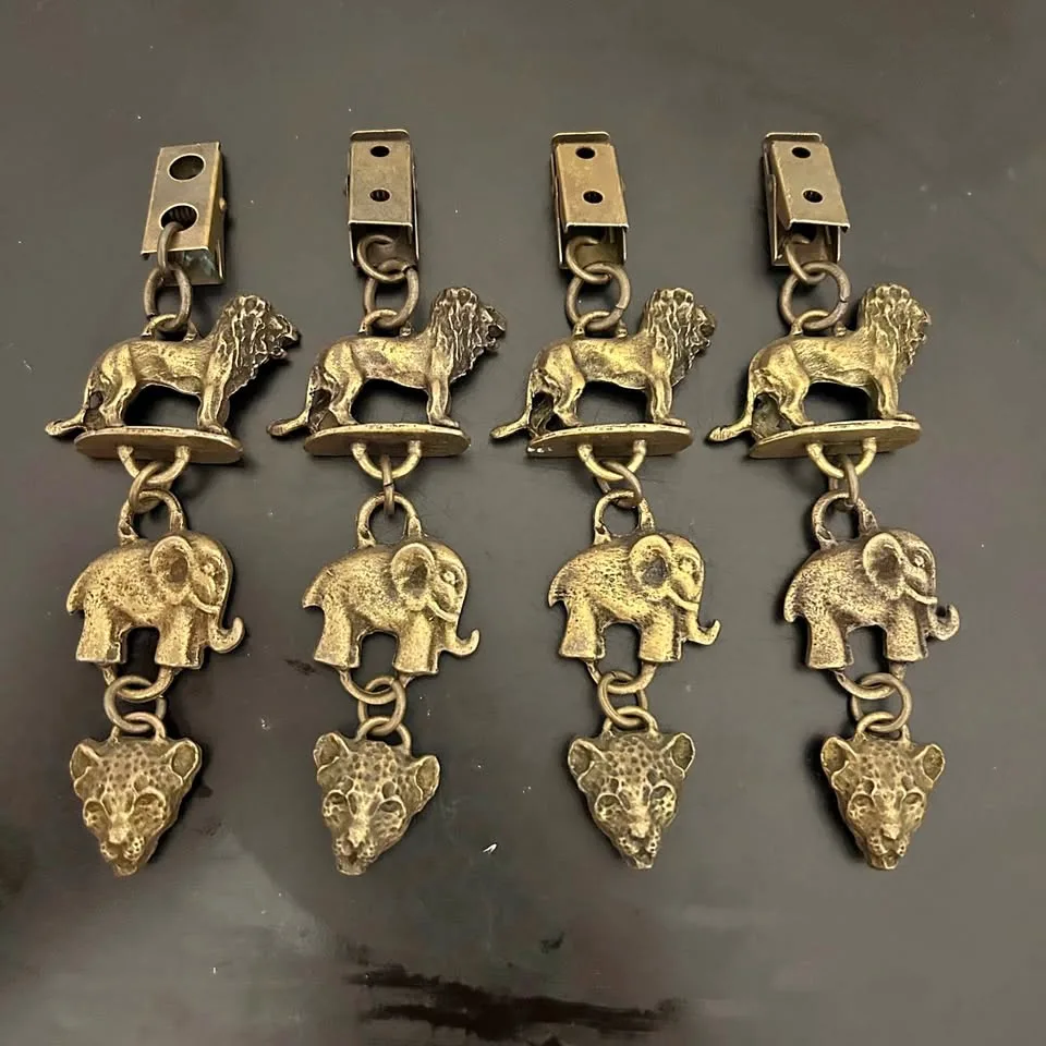 Set of 4 Vintage Brass Curtain Clips – Safari Animals thumbnail