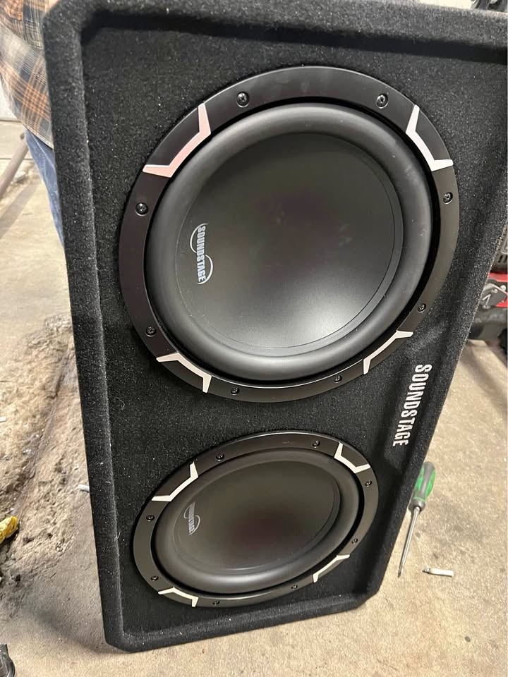 Soundstage Subs 12” and box
