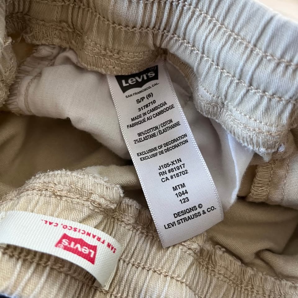 Levi’s Boy's Size 6 Small Cargo Pocket Drawstring Shorts - photo 4