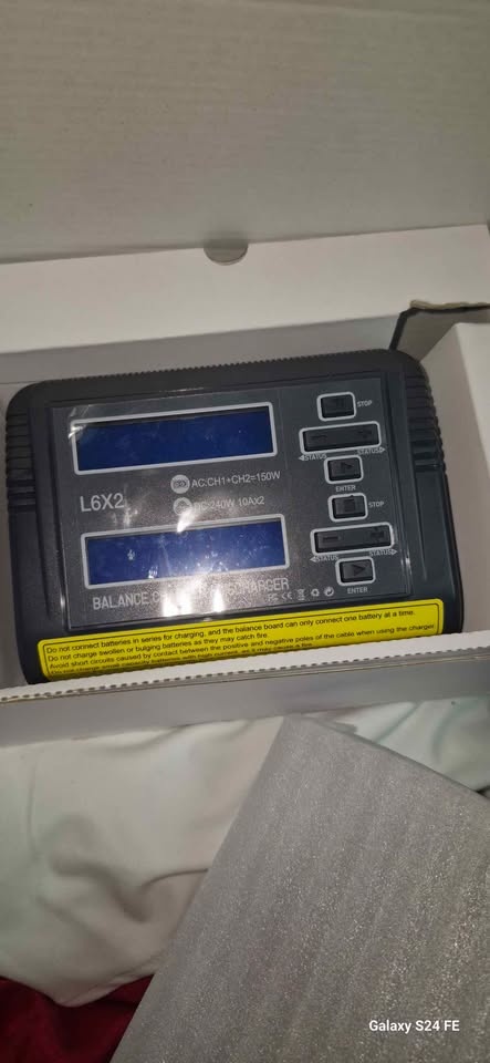 Lithium Polymer Battery Charger - photo 5