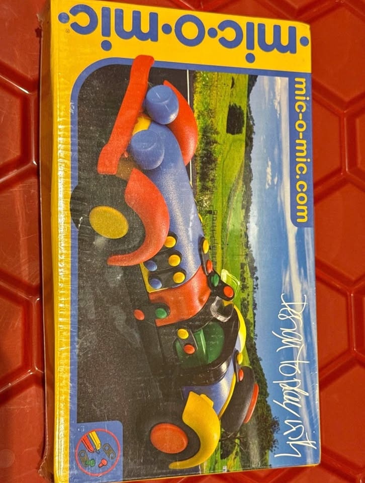 Mic-o-Mic Roadster
