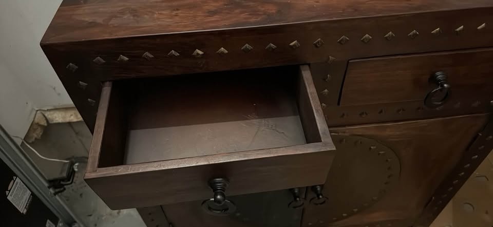 Accent Console table - photo 3