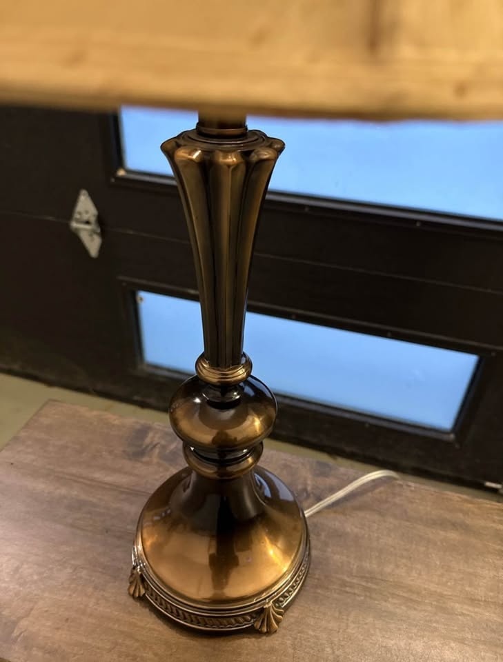 Table lamp - photo 4
