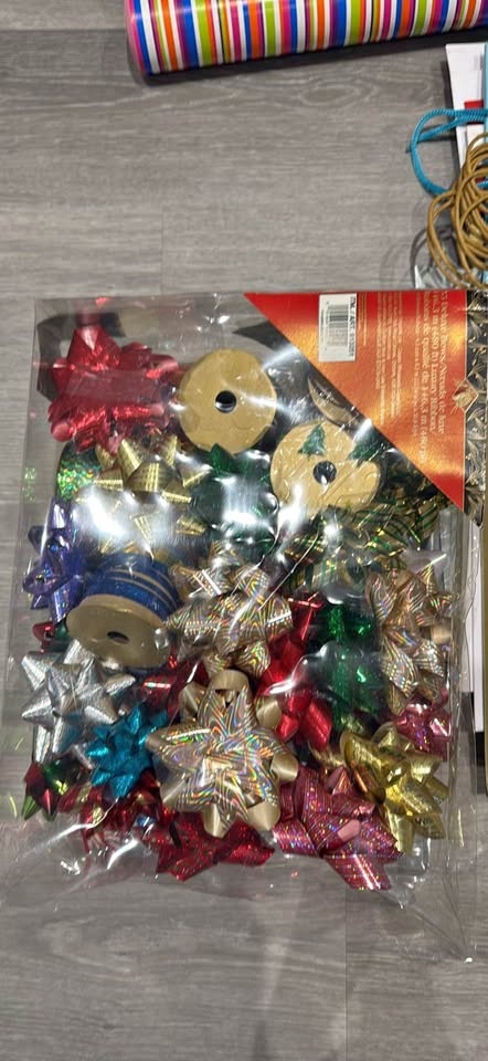 Gift wrap lot