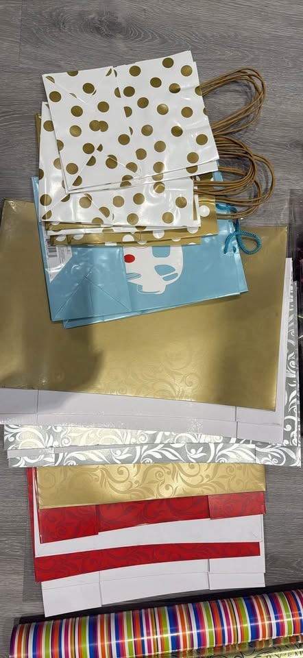 Gift wrap lot - photo 4