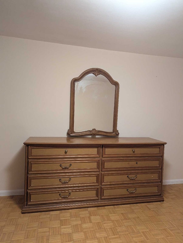 bedroom dresser with mirror $100 - photo 2