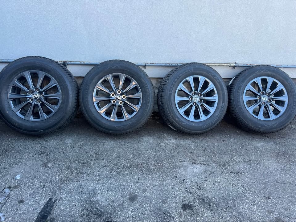 255/65R18 original OEM grand Highlander winter package TPMS incl - photo 3