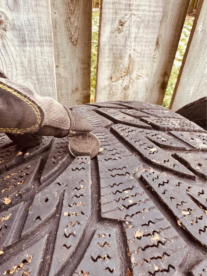 Hankook Winter i*Pike Tires 245/45/18 - photo 2