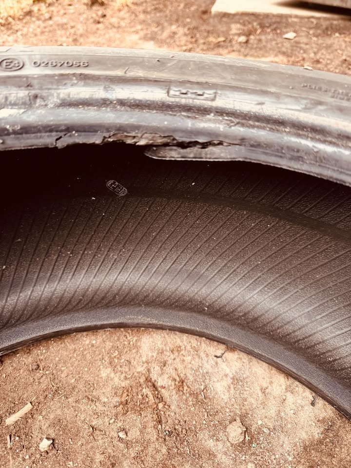 Hankook Winter i*Pike Tires 245/45/18 - photo 3