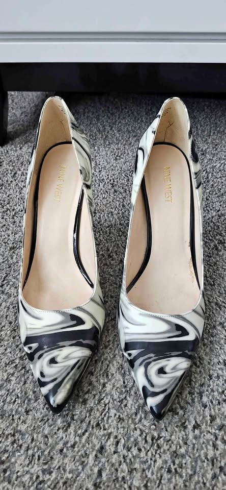 Nine West Shoes - size 9.5