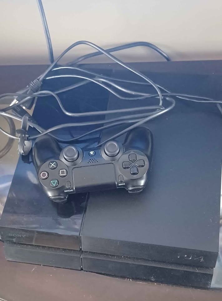 PS4 - photo 3