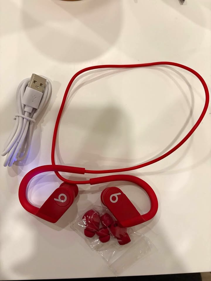 Unboxed Powerbeats by Beats by Dre