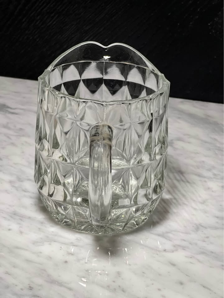Jeannette Glass Windsor Diamond pitcher - photo 2