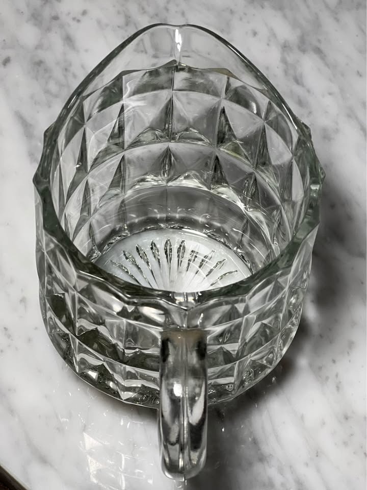 Jeannette Glass Windsor Diamond pitcher - photo 5