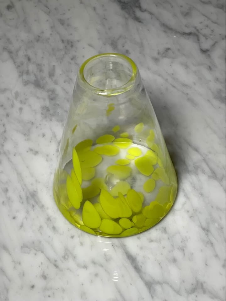 Hand-blown art glass vase - photo 2