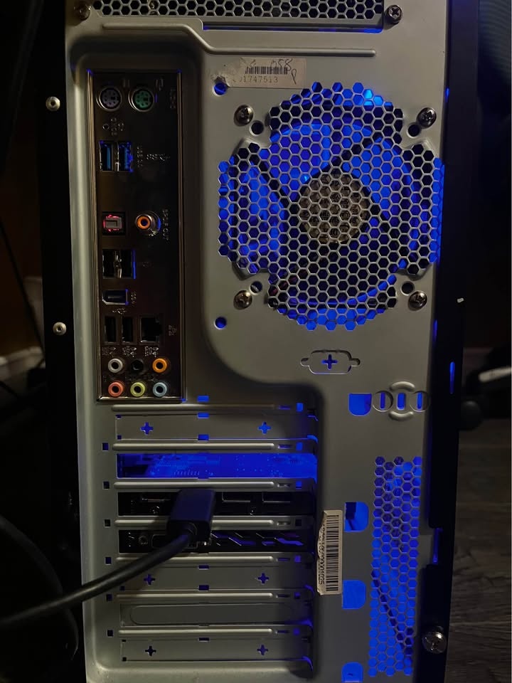 Custom gaming pc read Description) - photo 3