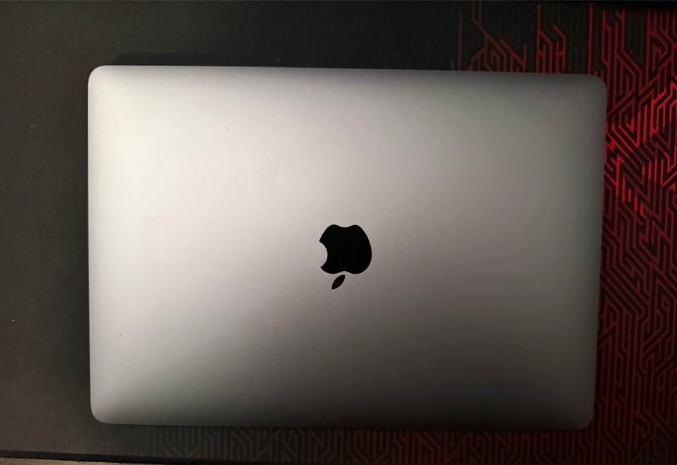 13” M1 MacBook Air – 8GB RAM/256GB SSD – Space Gray - photo 2