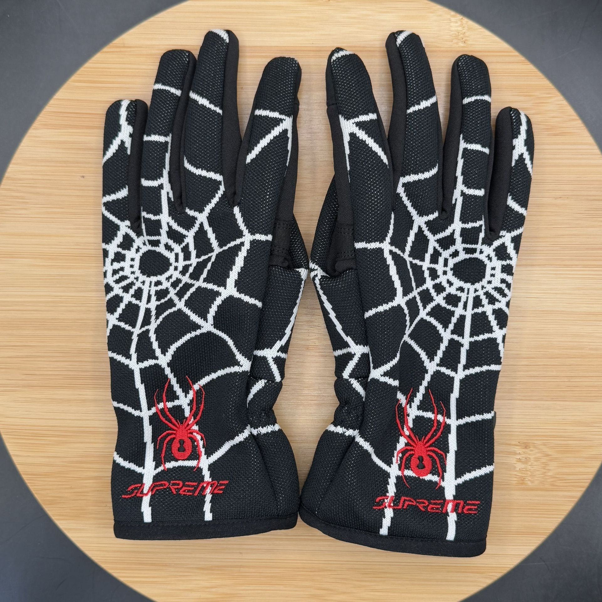 Supreme Spyder Gloves Black Sz M (FW24) - photo 3