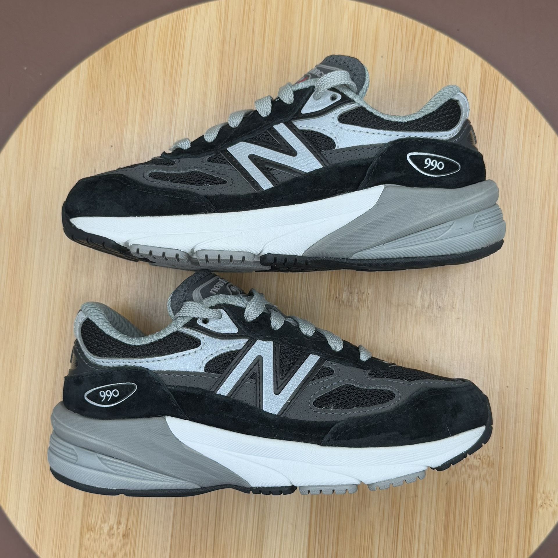 New Balance Kids (PS) 990v6 “Black/Silver” Sz 12 - photo 4
