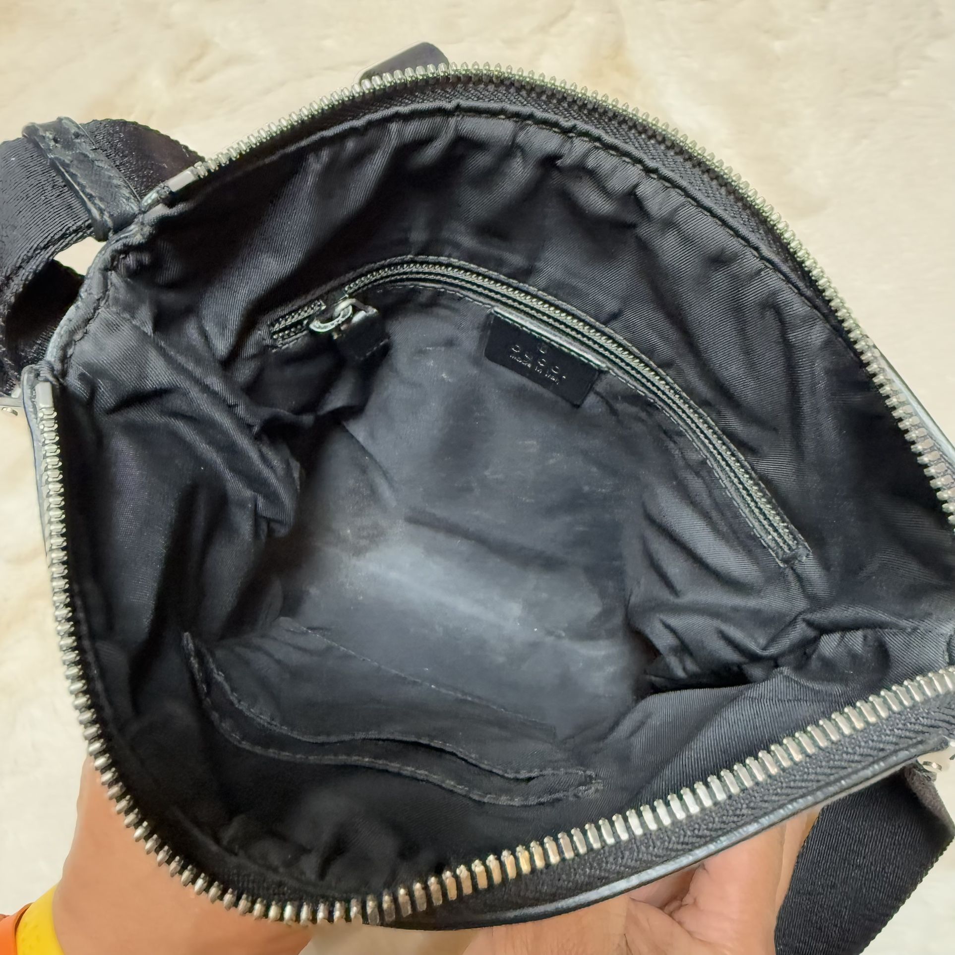GUCCI GG SUPREME MONOGRAM WEB MESSENGER BAG - photo 3