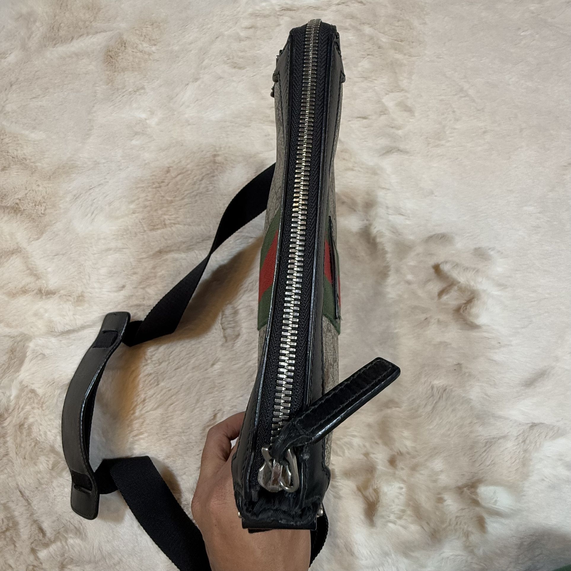 GUCCI GG SUPREME MONOGRAM WEB MESSENGER BAG - photo 5