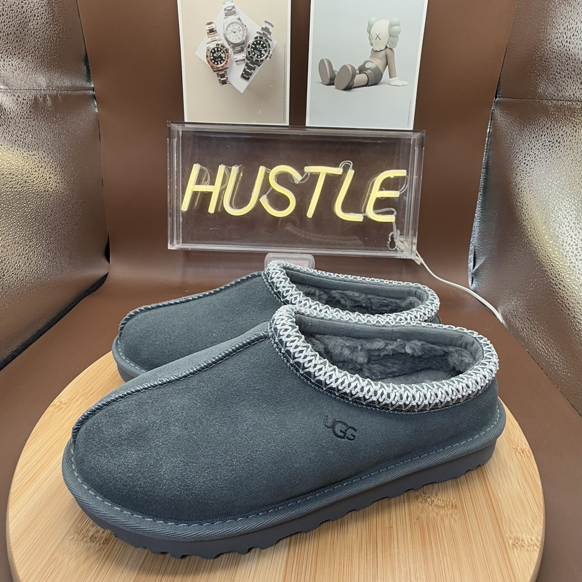 UGG TASMAN SLIPPER WOMENS US 7 CHARCOAL GRAY SUEDE/ WOOL SLIP-ON - photo 3
