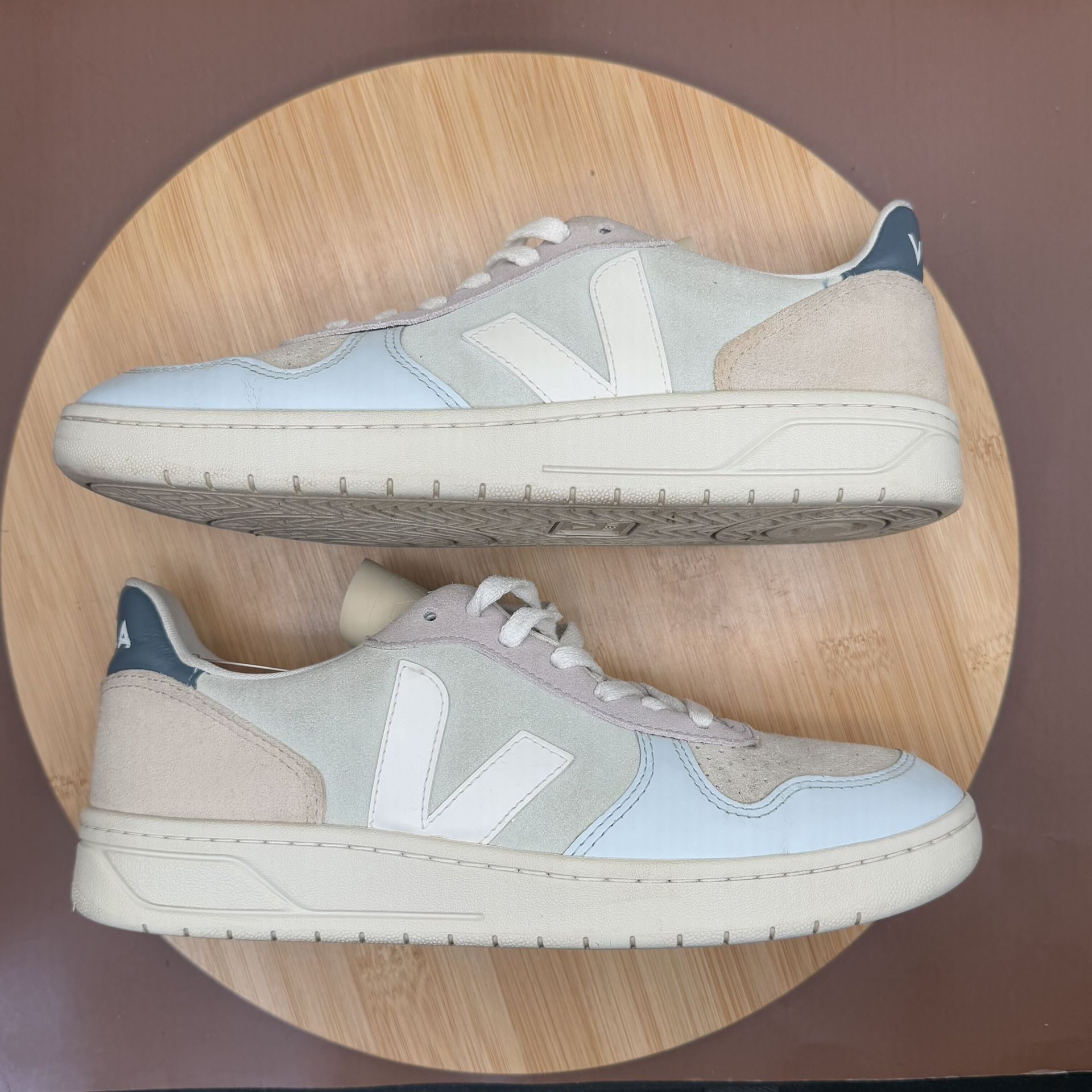 VEJA V-10 SUEDE JADE WHITE MULTICOLOR WOMENS SZ 8 - photo 4