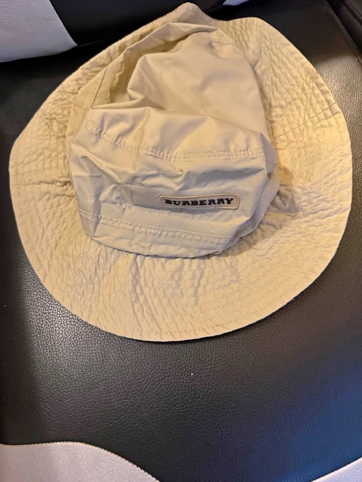 Burberry Golf Bucket Hat