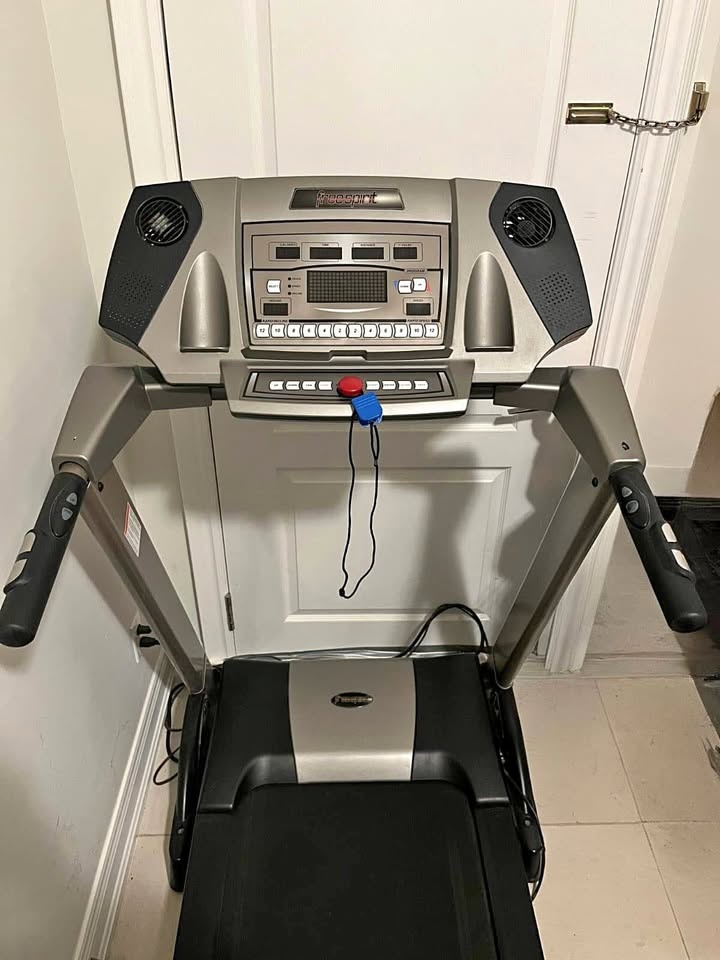 Freespirit Treadmill