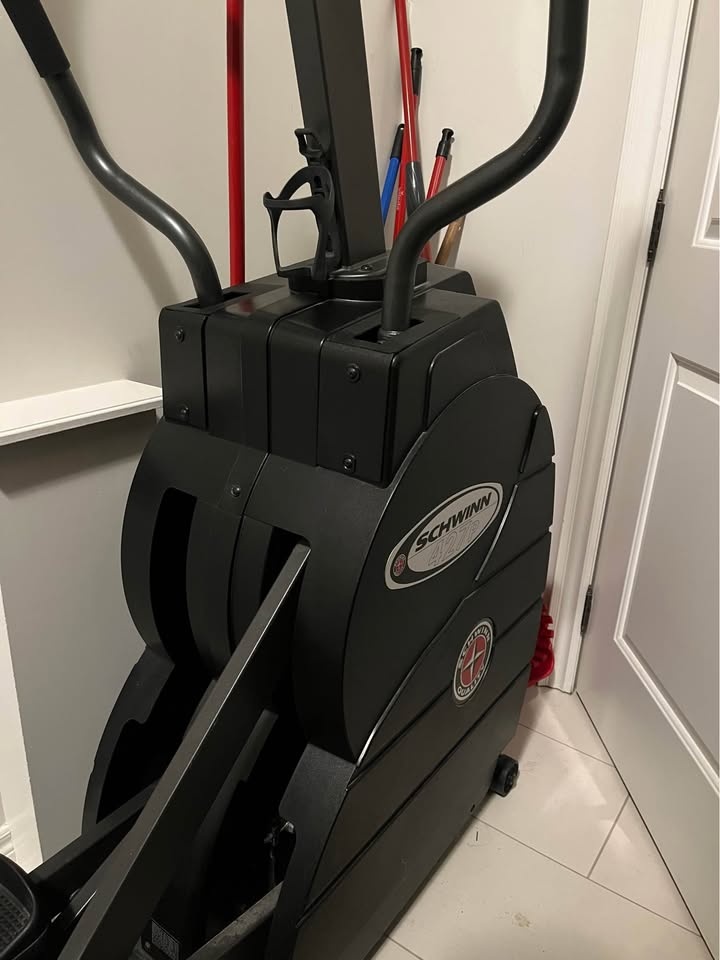 Schwinn 427p Elliptical - photo 4