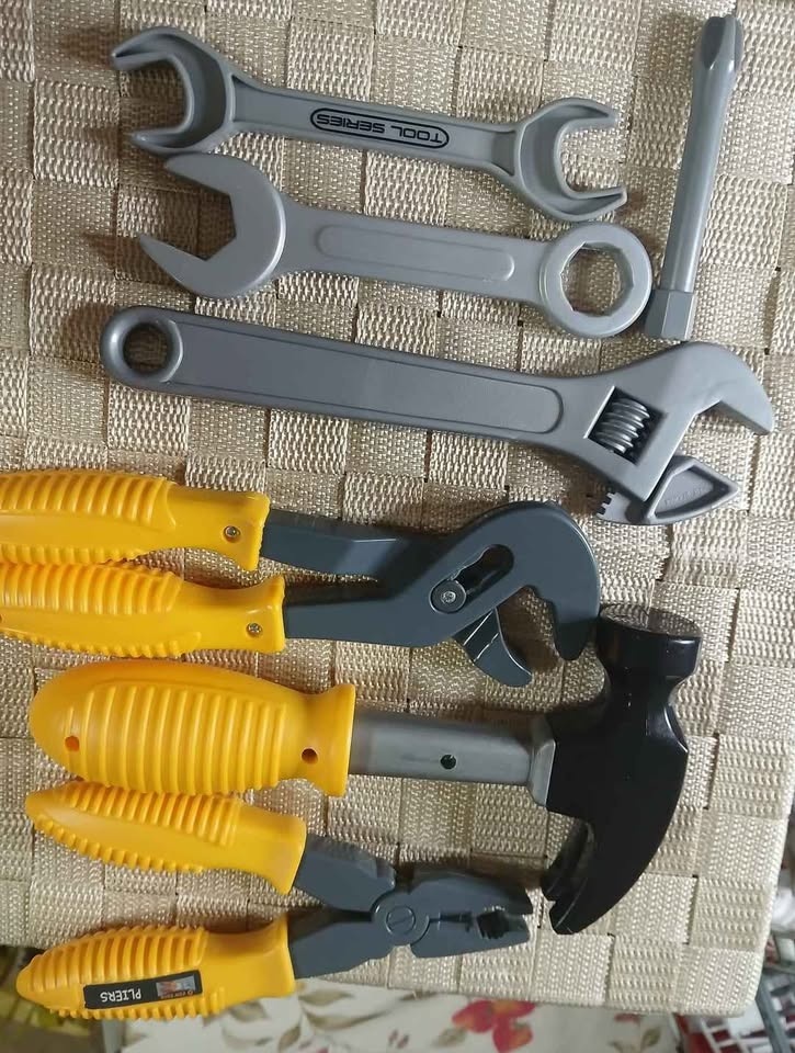 Handy helper tool bucket Toy Tool Set - photo 4