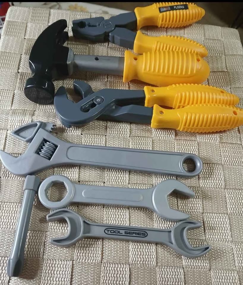 Handy helper tool bucket Toy Tool Set - photo 5