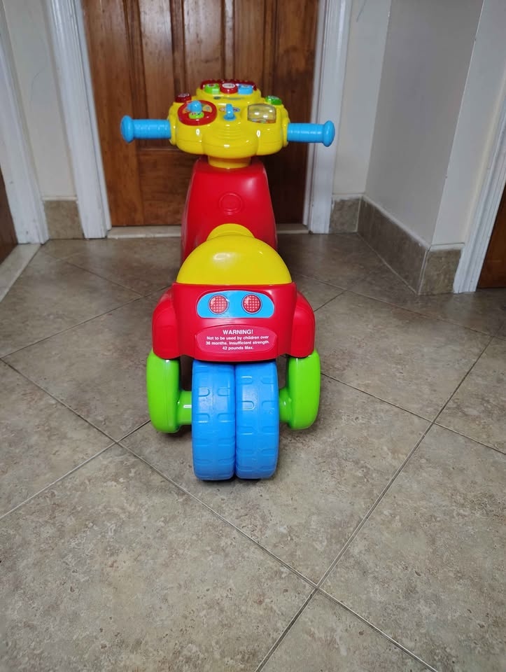 VTech 2-in-1 Learn & Zoom Motorbike - photo 2