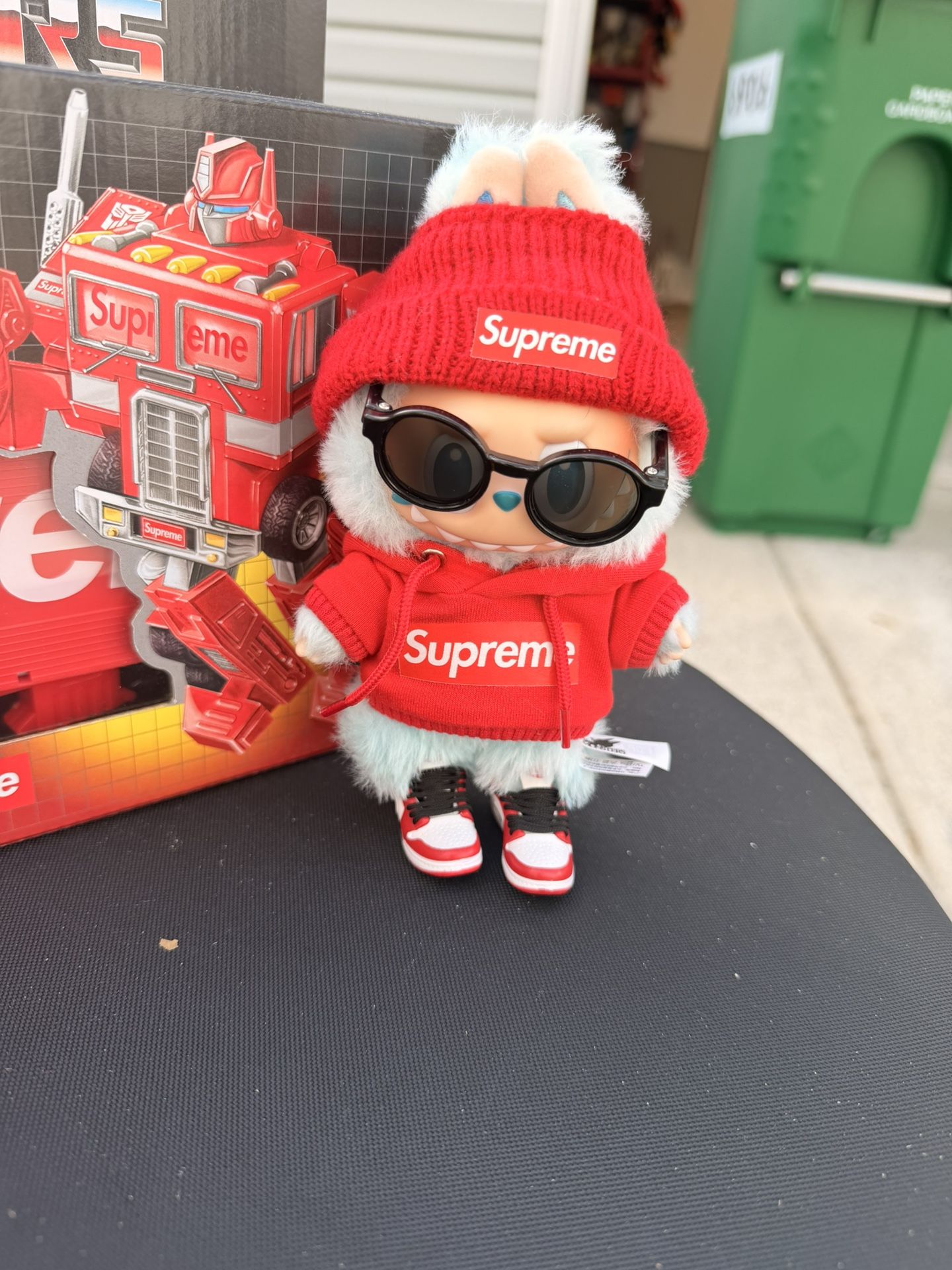 Supreme Transformers Truck and Lububa Doll - photo 5