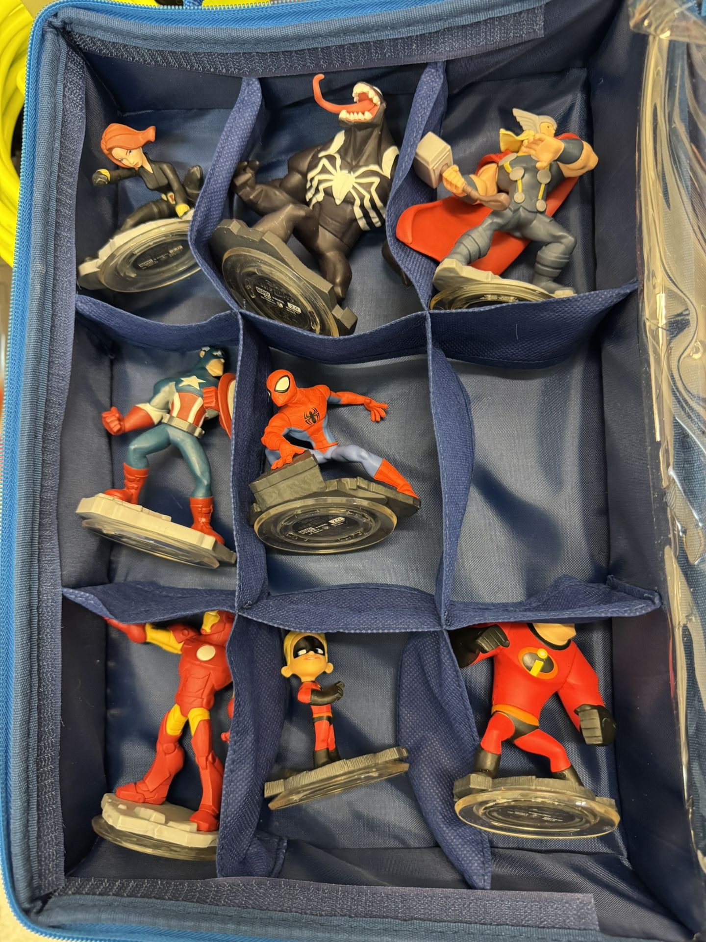 Infinity Figures with Case - photo 2
