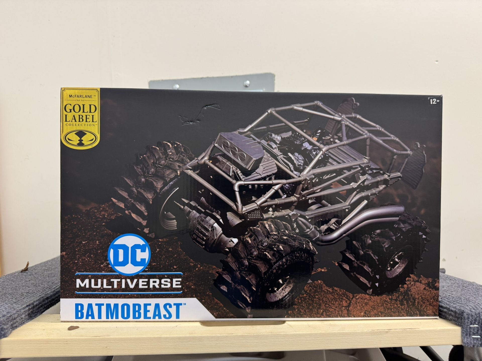DC Batmobeast Gold Label Brand New in Box - photo 2