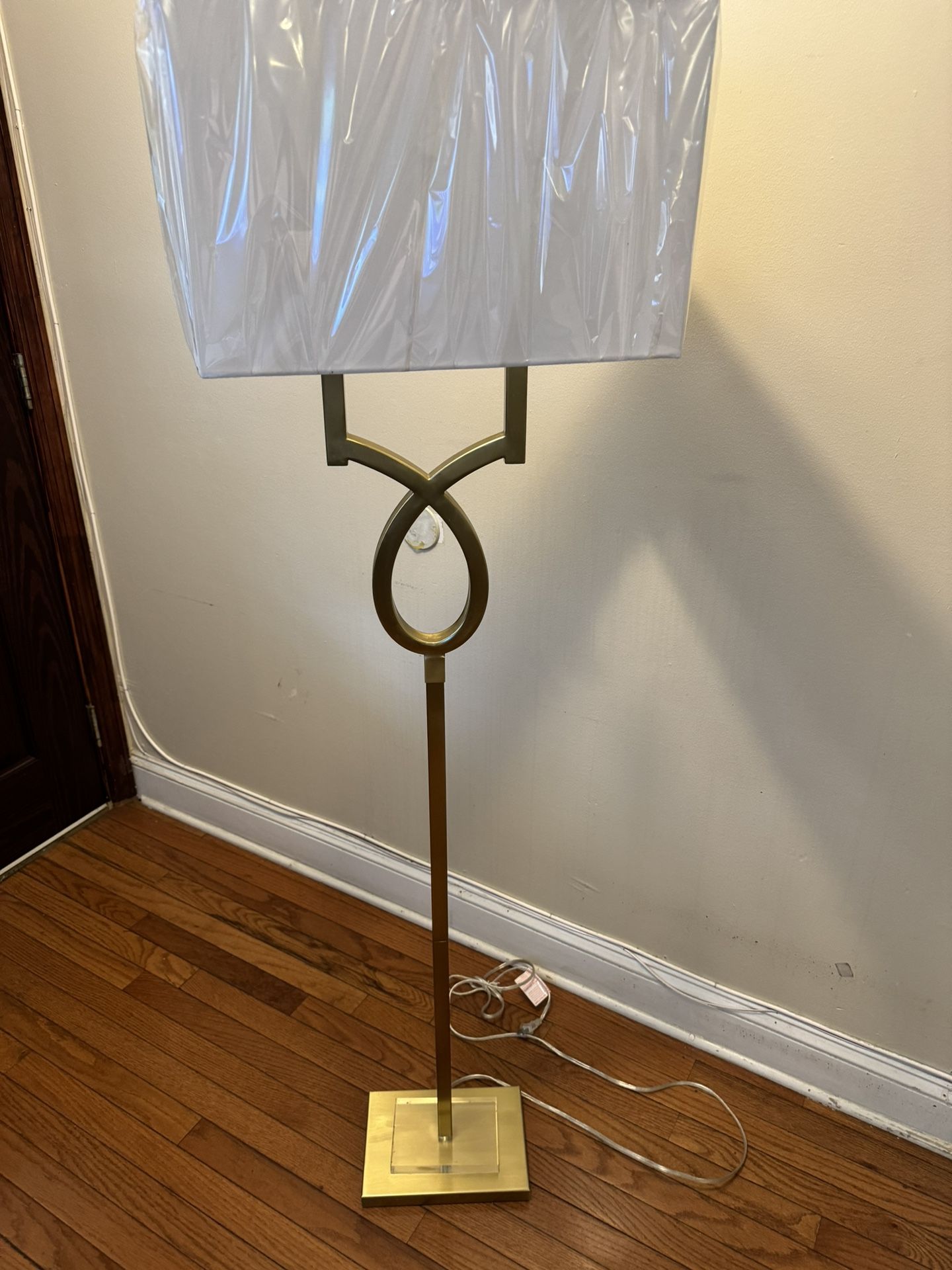 Stand Up Lamp Brand New