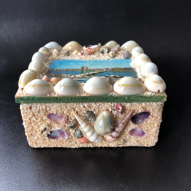 Vintage 50s trinket/jewelry box w/ picture Port Zadar Yugoslavia