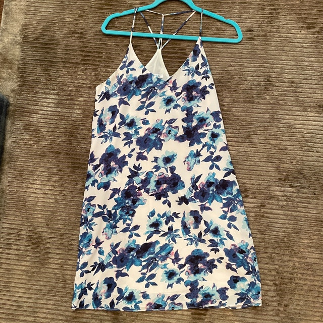 Charlie Jade 100% Silk flowy dress with halter top - Size XS