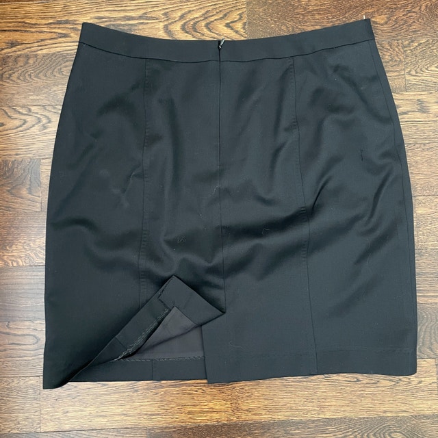 Brooks Brothers Classic Short Black Pencil Skirt-Size 16 - photo 4