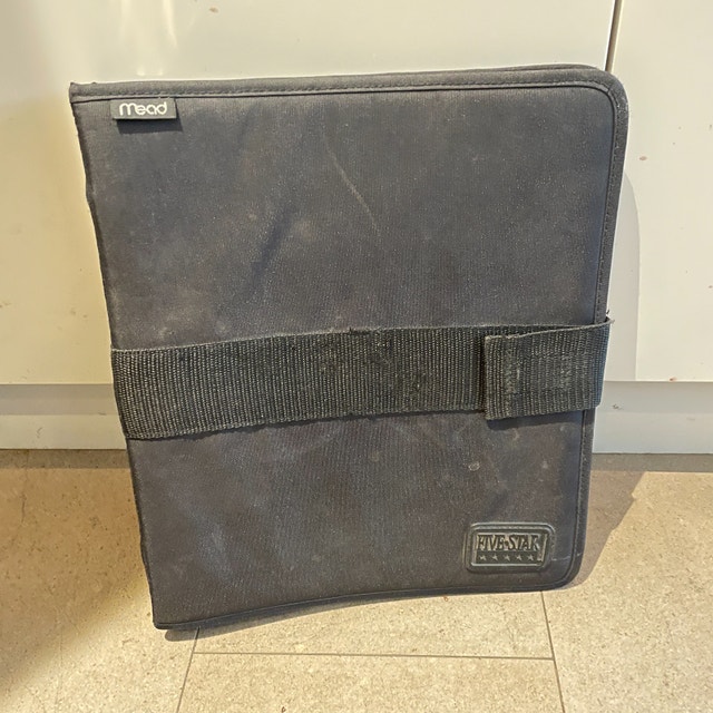 Selling 2 x 3-ring binders - Hilroy with zipper 1 with velcro - photo 5