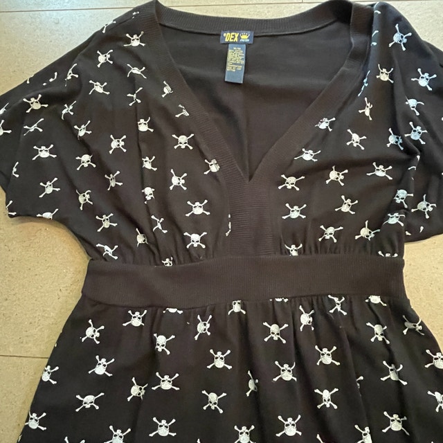 Dex Empire Waist Black Tunic top with skulls pattern - Medium - photo 2