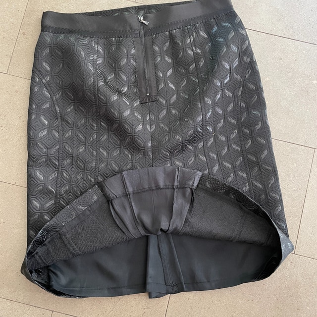 Ann Taylor Black Mosaic Jacquard Pencil Skirt-Sz. 8 - photo 4