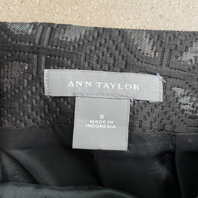 Ann Taylor Black Mosaic Jacquard Pencil Skirt-Sz. 8 - photo 5