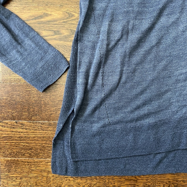 Vince V-neck Sheer Sweater-Blue-Silk/Cashmere-Size M - photo 3