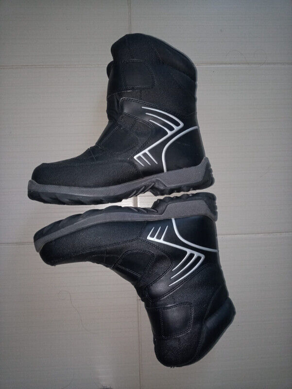 BN Sportek Sz 9 Boots