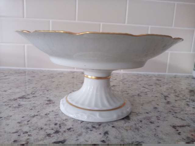 Vintage Limoges France Pedestal Plate - photo 4