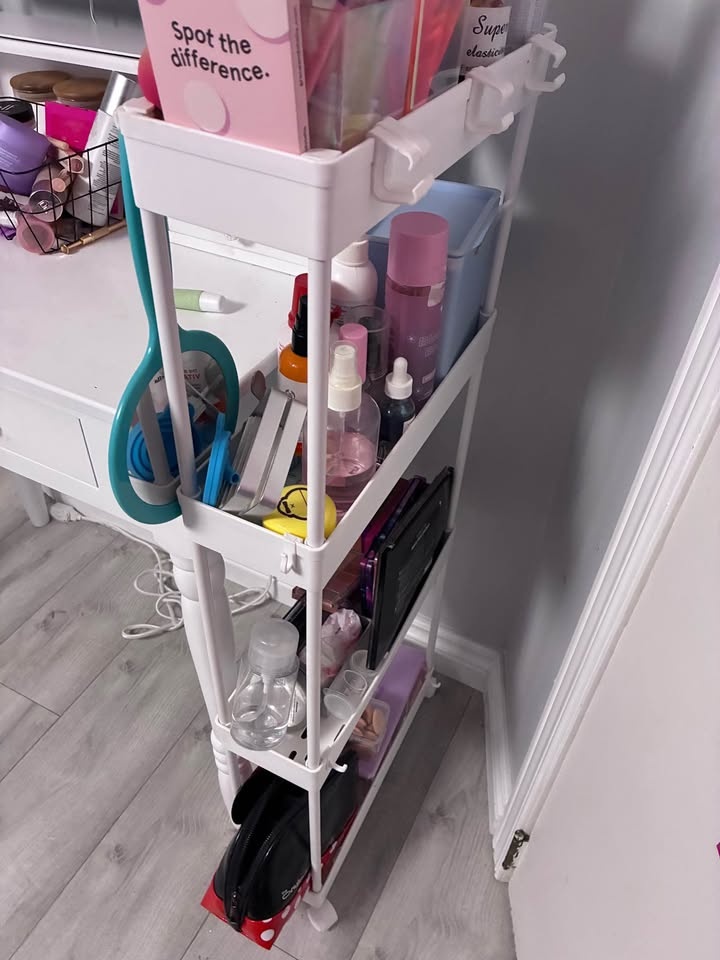 Makeup Vanity - photo 4