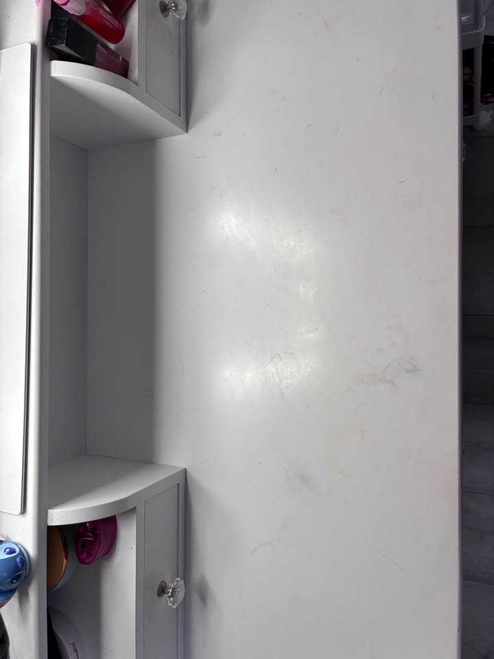 Makeup Vanity - photo 5