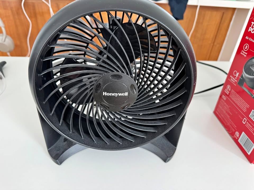 Honeywell TurboForce Air Circulator - Black